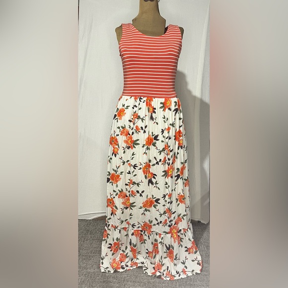 Matilda Jane Dresses & Skirts - NWOT Matilda Jane Dress Maxi Pink Strip Floral Size S